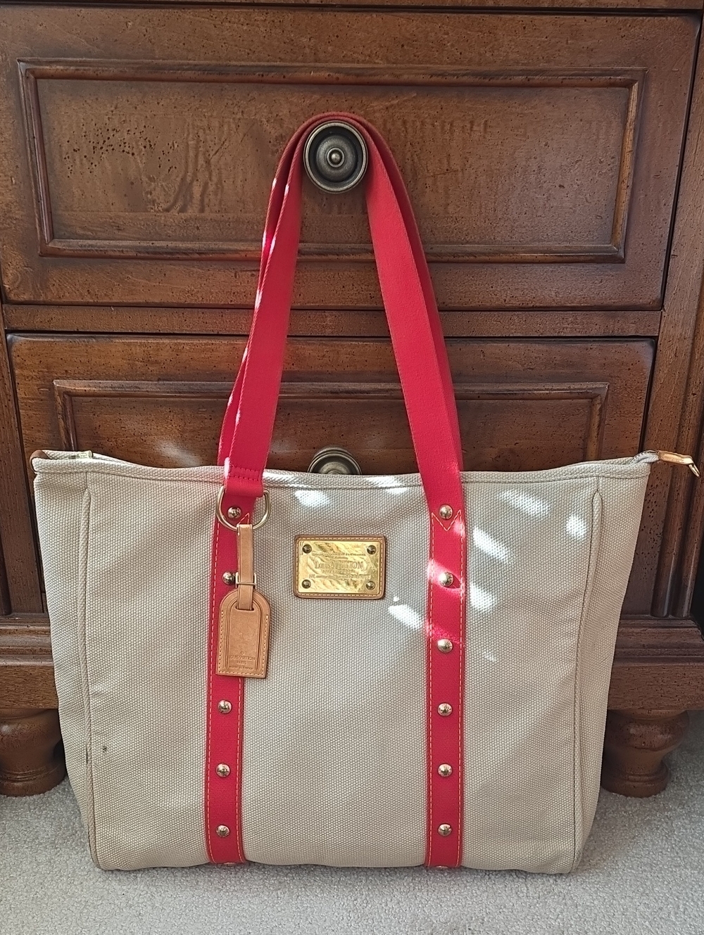 Louis Vuitton Cabas Antigua Tote
